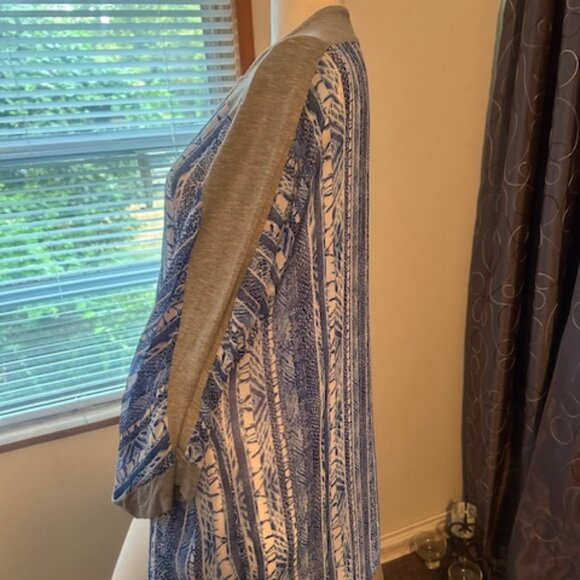 Lane Bryant Blue /Gray/White open cardigan, size 18/20 - Picture 2 of 4